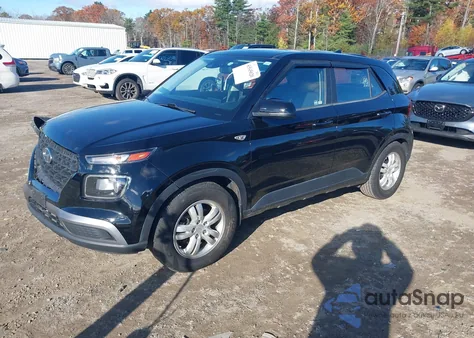 2020 Hyundai Venue Se from USA, damaged, VIN KMHRB8A32LU031641